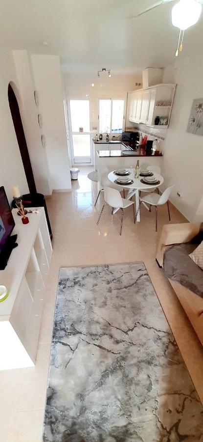 Cozy & Bright Apartment, Villamartin, Orihuela Costa ภายนอก รูปภาพ